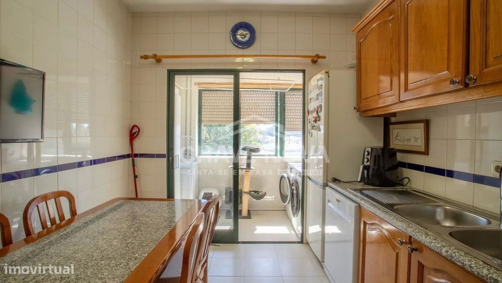 Apartamento T3 em Lourosa no Condominio Parque dos Duques