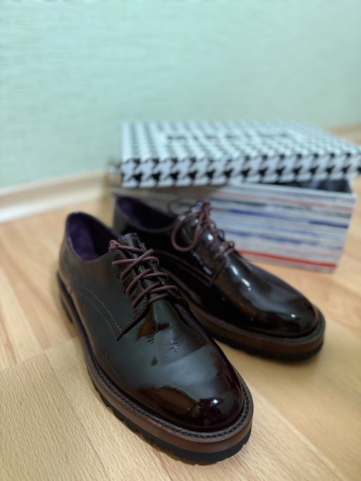 Туфлі нові Miraton/ трендовий колір бургунді