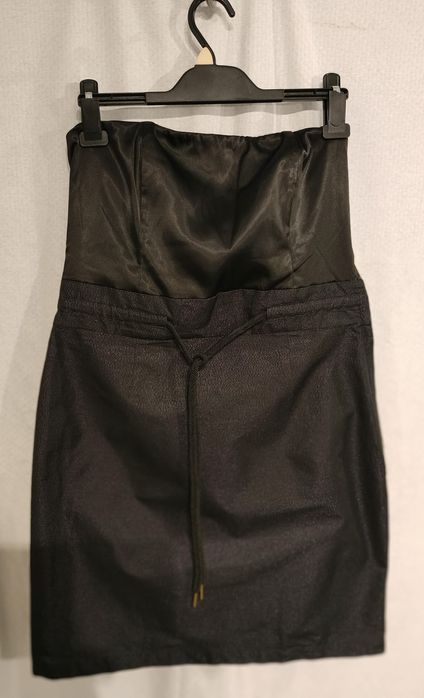 Sukienka czarna dopasowująca się sylwester święta M - L okazja