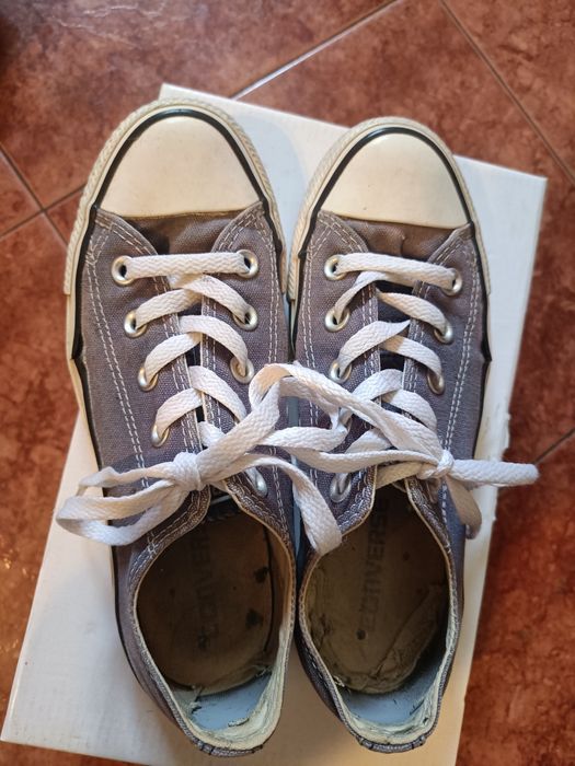 Sapatilhas como novas