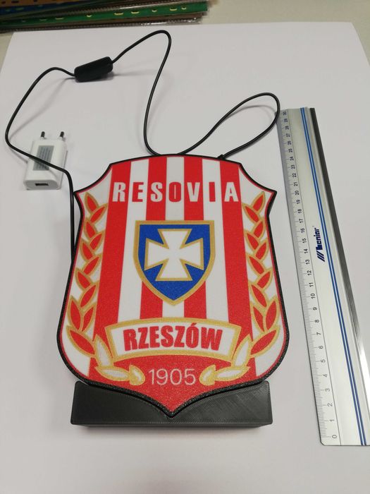 Herb klubu CWKS Resovia Rzeszów. Lampka led na biurko.