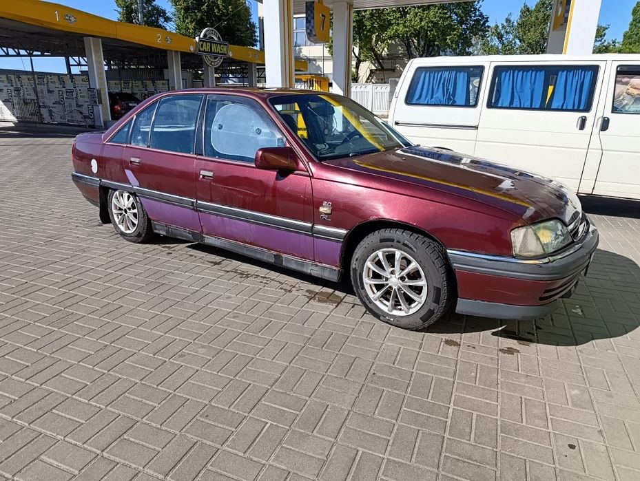 Opel omega 2.0 бензин