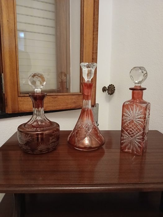 Pecas porcelana e cristais e quadros