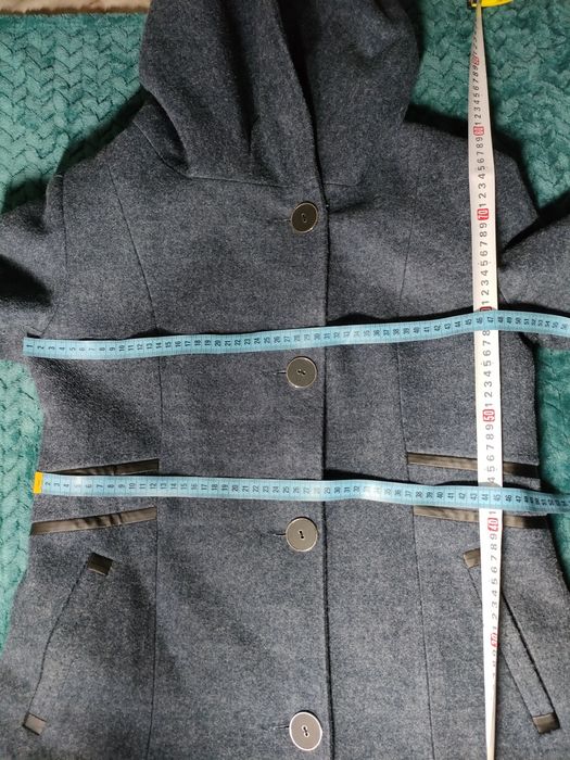 Płaszcz 44 XXL z dużym kapturem