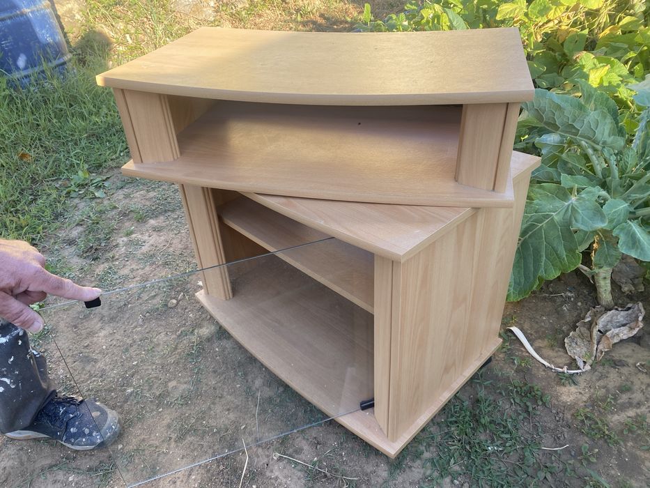 Movel de Sala  com porta de vidro