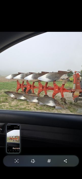 Plug kuhn ,  pług huard 4 skibowy , obrotowy