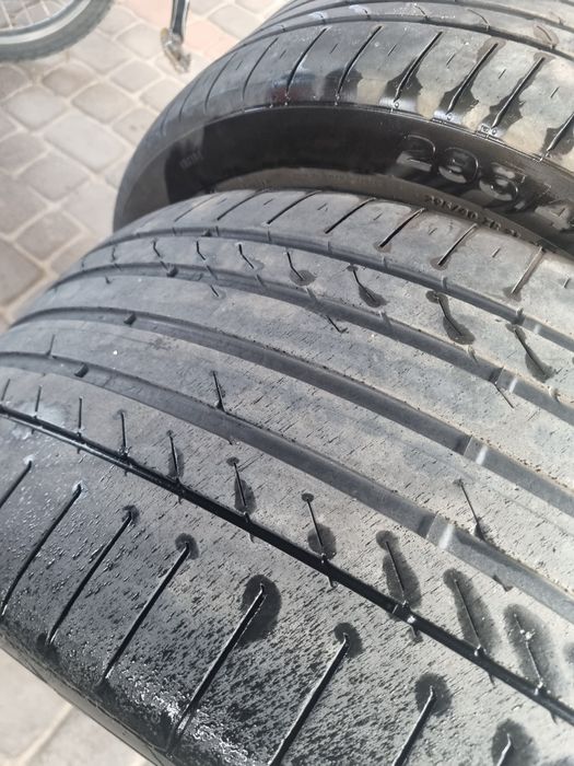 Продам шини 295 40 р 21