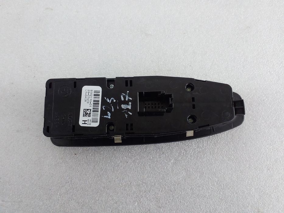 Comando / botão / interruptor vidros frente esquerdo BMW X1 (F48)