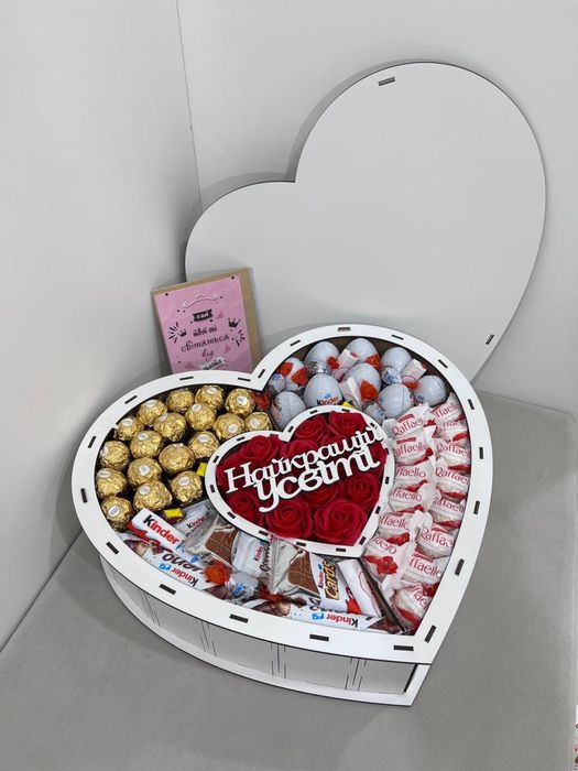 НАЙКРАЩА ЦІНА! Подарунковий набір с солодощами / Подарунок на свято