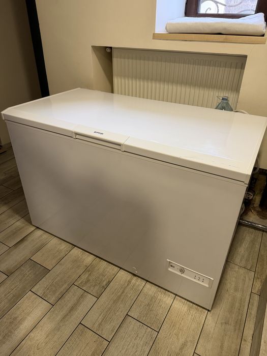 Морозильна камера Gorenje FH401W