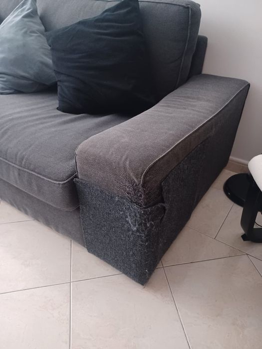 Sofá de 3 lugares  cinza