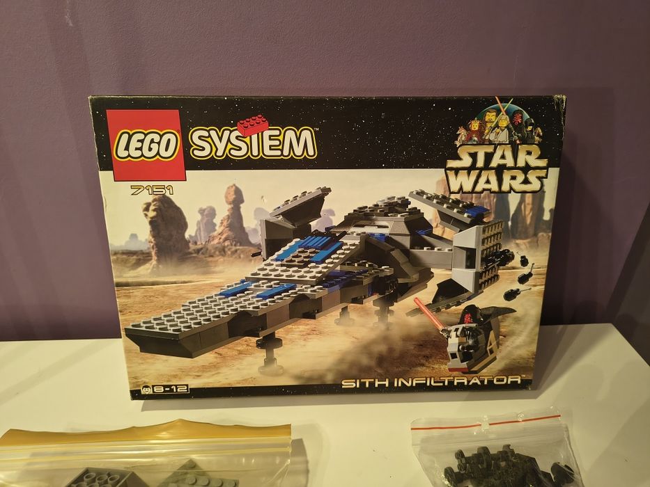 Sith Infiltrator lego   Star Wars Episode 1 system legoland