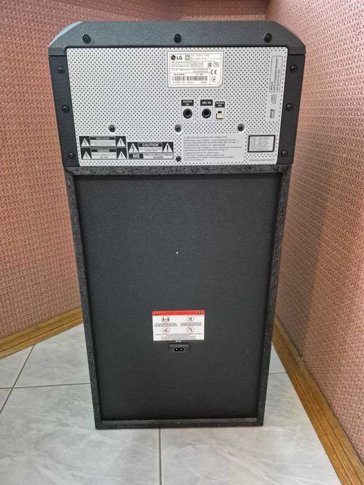 Акустична система (музичний центр) LG Xboom ON66