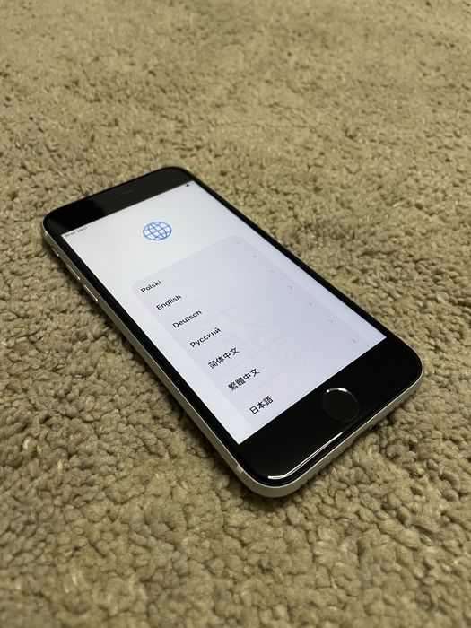 iPhone se2 2020 jak nowy