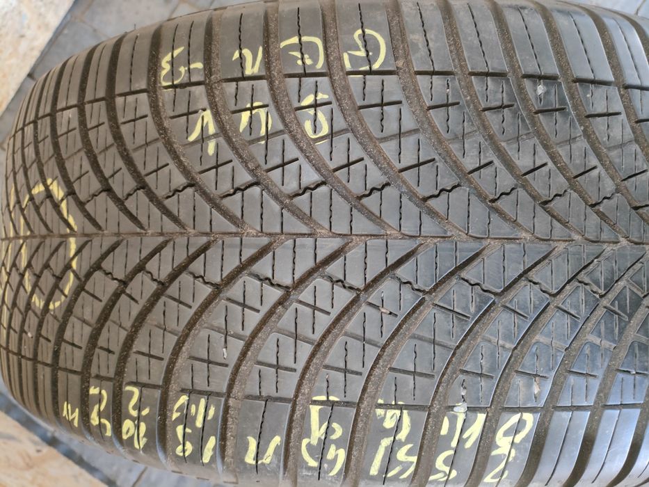 1x Goodyear Vector 4seasons Gen-3 SUV 255/45R19 104W 1 szt. caloroczna