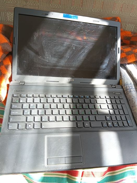Ноутбук ASUS X54H на запчастини