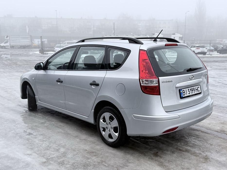 Hyundai i30 .2010 року з газом