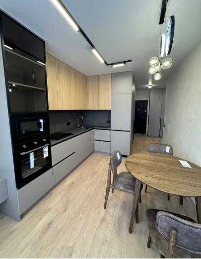 ПРОДАМ 1к квартиру Варшавський 2 Олеся 9А Дорогий ремонт/техніка/меблі