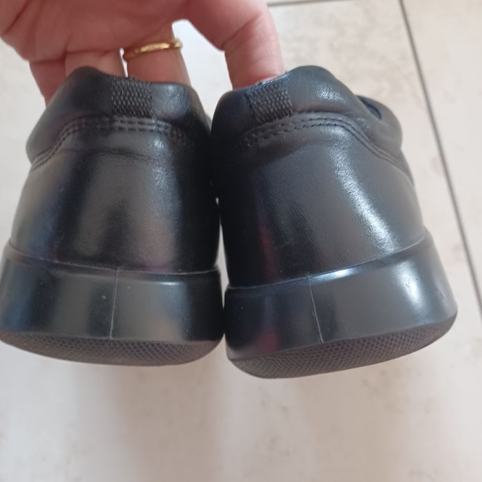 Buty ECCO skórzane lekkie 42