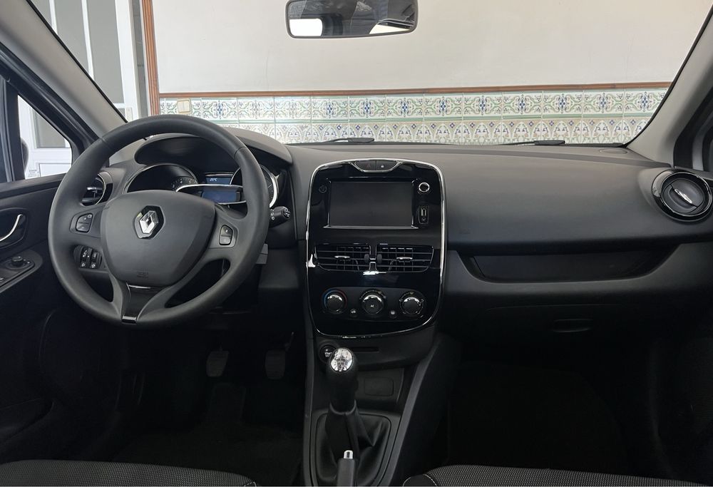 Renault Clio 1.5 DCI Poucos Quilómetros