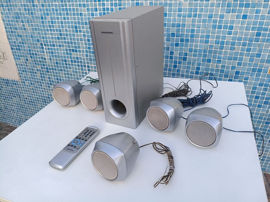 Conjunto  Som de Cinema  Em Casa da Grundig