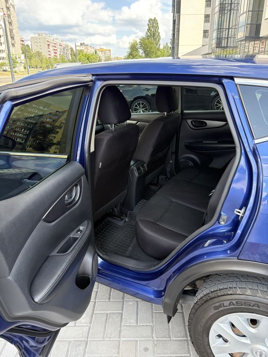 Продам Nissan Rogue Sport 2018