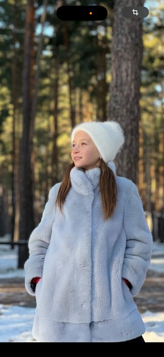 Продам норкову шубу (оригінал)