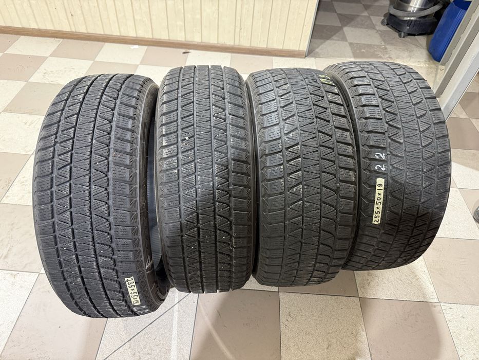 Разноширокие колеса 235/55/19-255/50/19 Bridgestone Blizzak DM-V3