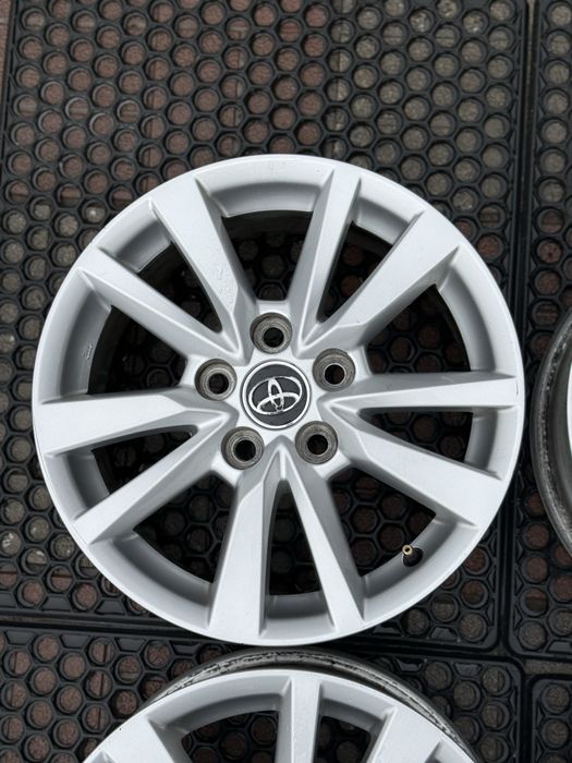Ном 160 124 Диски оригінальні toyota Camry 70 corolla avensis auris 5 114,3 r16