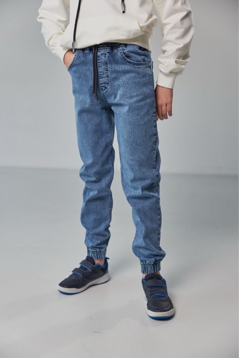 Джинсы  на мальчика