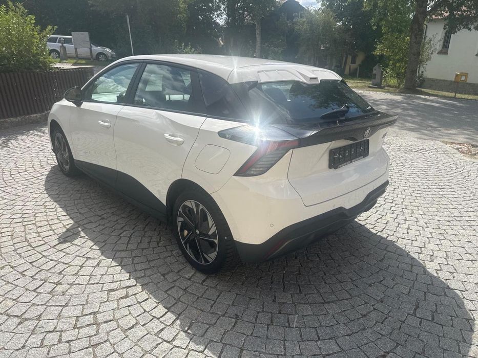 MG 4 51 KW/H Standard 2024