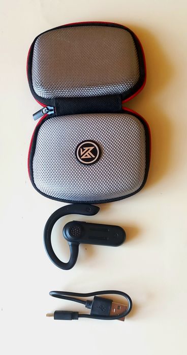 Продам нова Bluetooth гарнітура навушник з LED-дисплеєм заряду + жорсткий кейс KZ