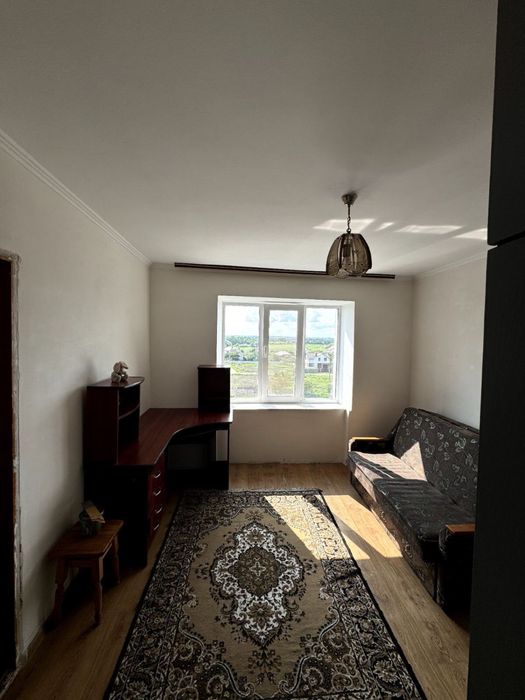 Продаж 2 к квартири в гуртожитку, Десна