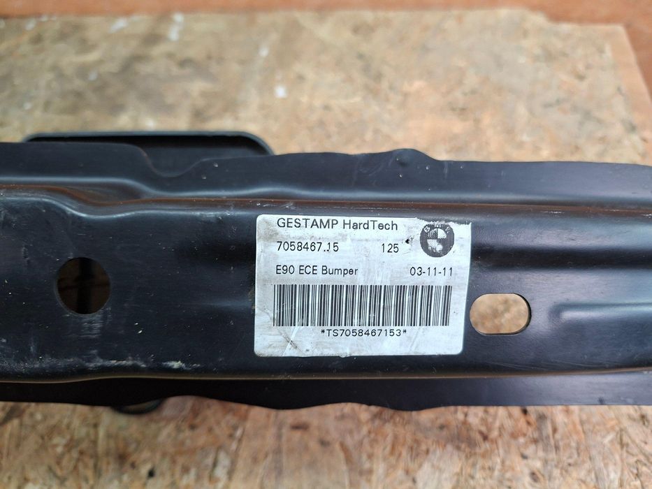 BMW 3 E90 E91 04-11 усилитель заднего бампера 51127058467 / 7058467