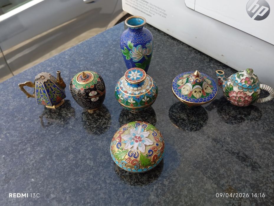 Diversas peças cloisonné 10 EUR cada