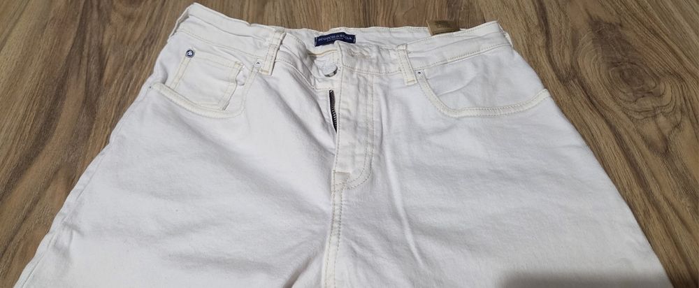 Jeansy białe damskie