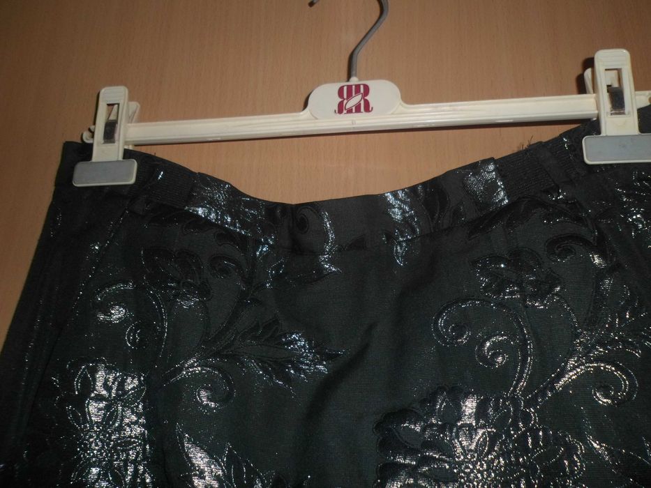 saia  com bolsos da marca ZENDRA ELCORTE INGLÉS