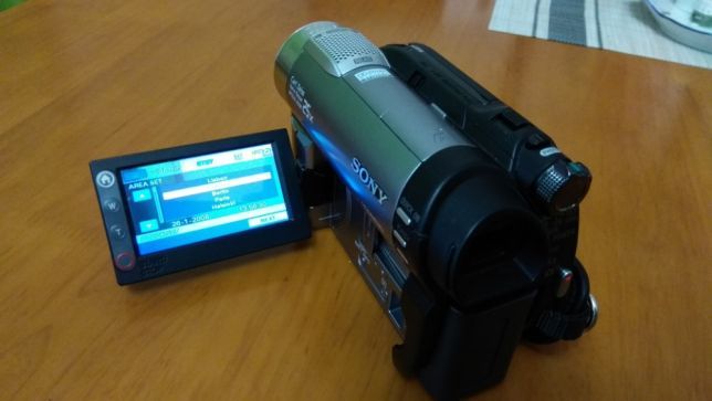 Видеокамера SONY Handycam DCR-DVD710E