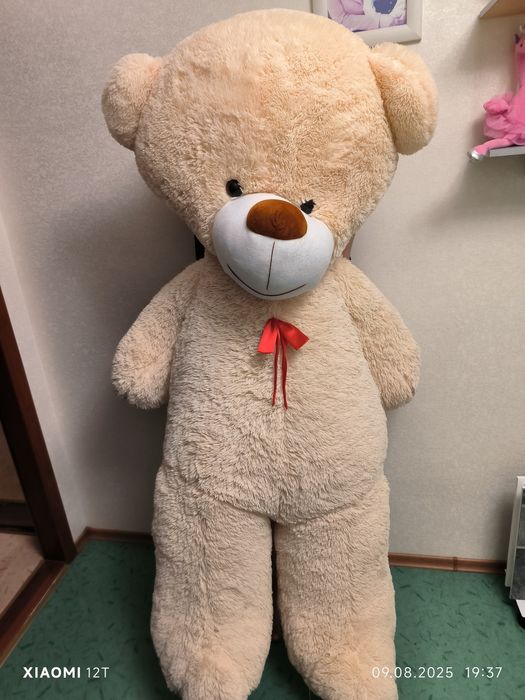 Продам плюшевого мишку