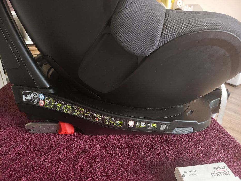 Fotelik samochodowy Britax Romer 0-18 Dualfix M size BEZWYPADKOWY