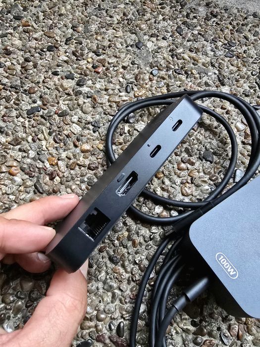 Microsoft Surface USB4 Dock 100W | Como Nova | USB4 / HDMI 2.1