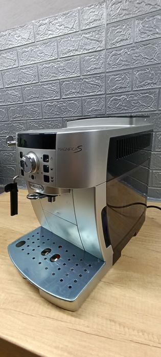 Delonghi Magnifica S ECAM  22.110.SB гар.6міс