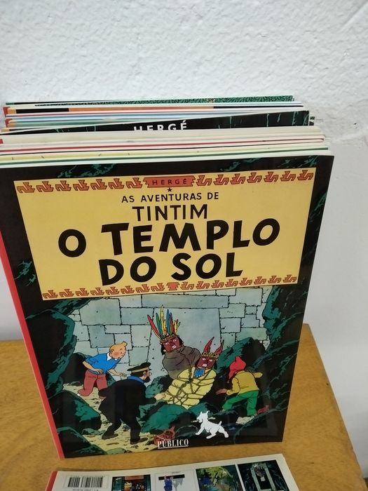 Tintin.  Livros.