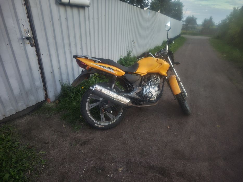 Продам мотоцикл 150 кубов