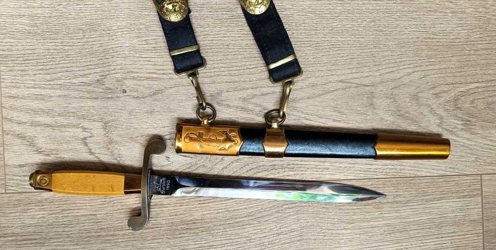 Морской кортик ВМФ СССР Булат 1990 + оригинальный парадный подвес в хорошем состоянии