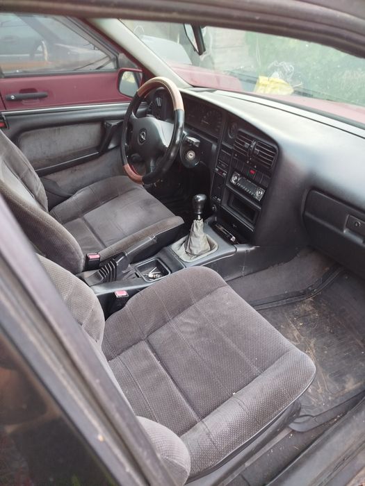 Opel omega A универсал