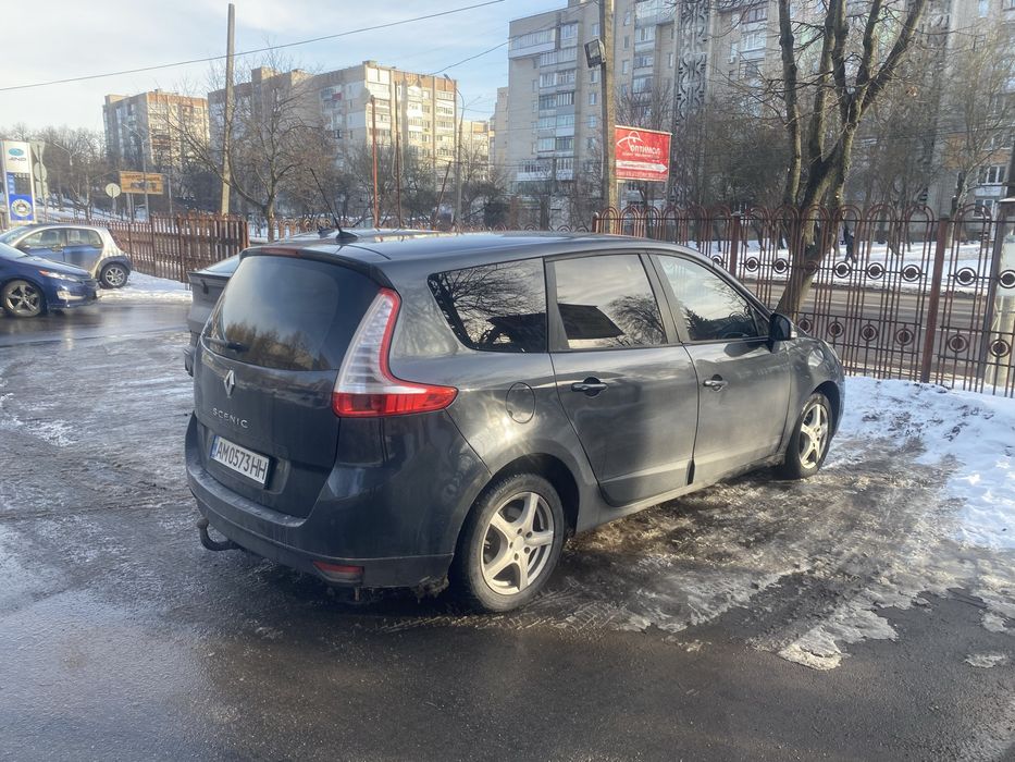 Renault Grand Scenik 3 2011