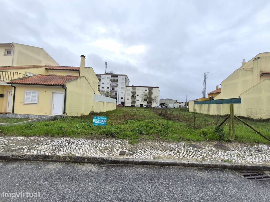 Lote terreno Urbano, Portela, M. Grande, a 2 minutos do centro cidade. — Marinha Grande, Leiria