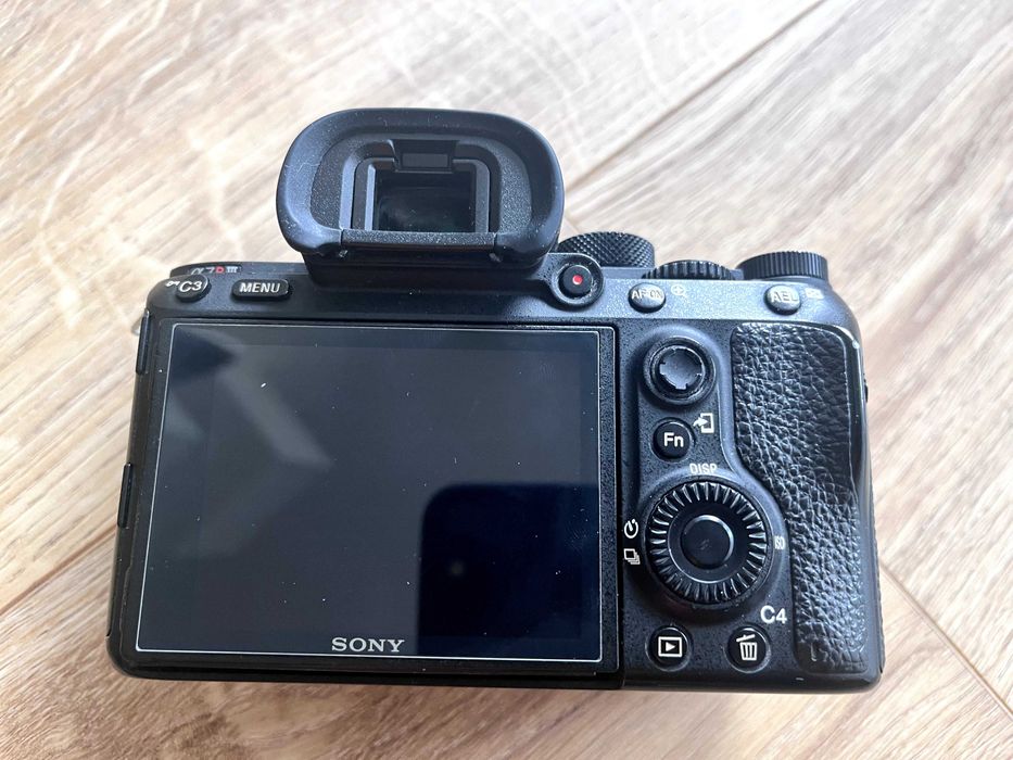 Aparat Sony Alpha 7 R III (A7R3) przeb 166k stan bdb minus