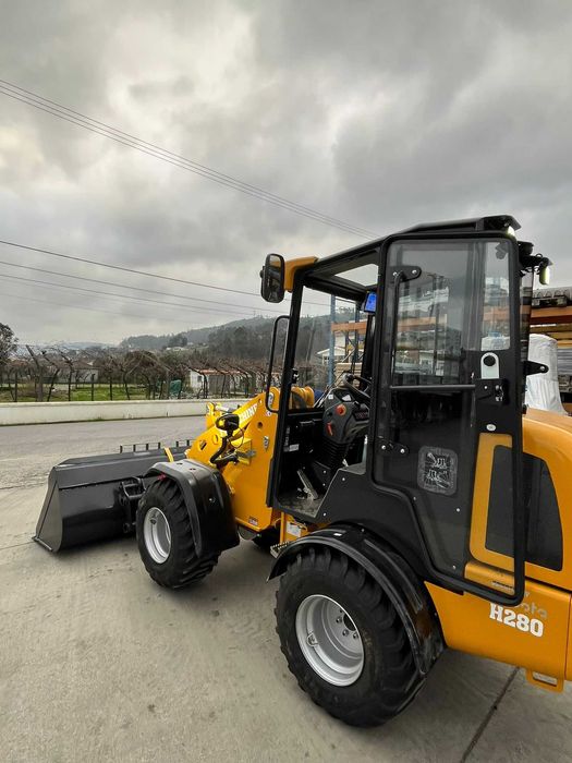 Pá carregadora Kubota h280 1m3